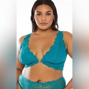 Set: Front-closure bralette & high-waist thong